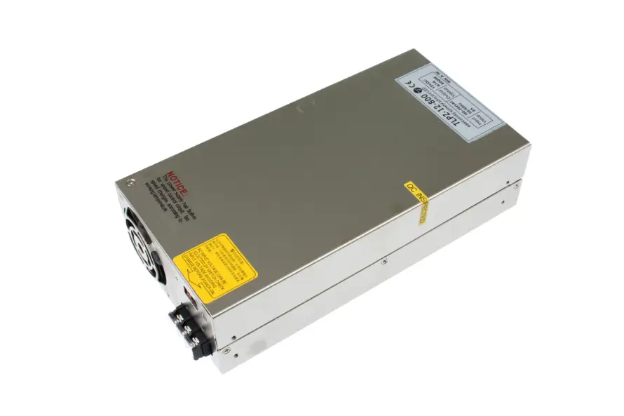 Výkon a provozní podmínky LED napájecího zdroje 12V 800W, doporučené zatížení, teplota, vlhkost